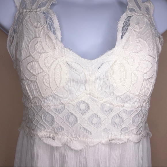 Juniors Large White Boho Dress Embroidered Accent Womens Lace Top Ruffle Boho - Picture 4 of 16